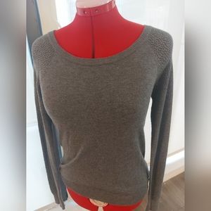 Grey Guess knit sweater size small